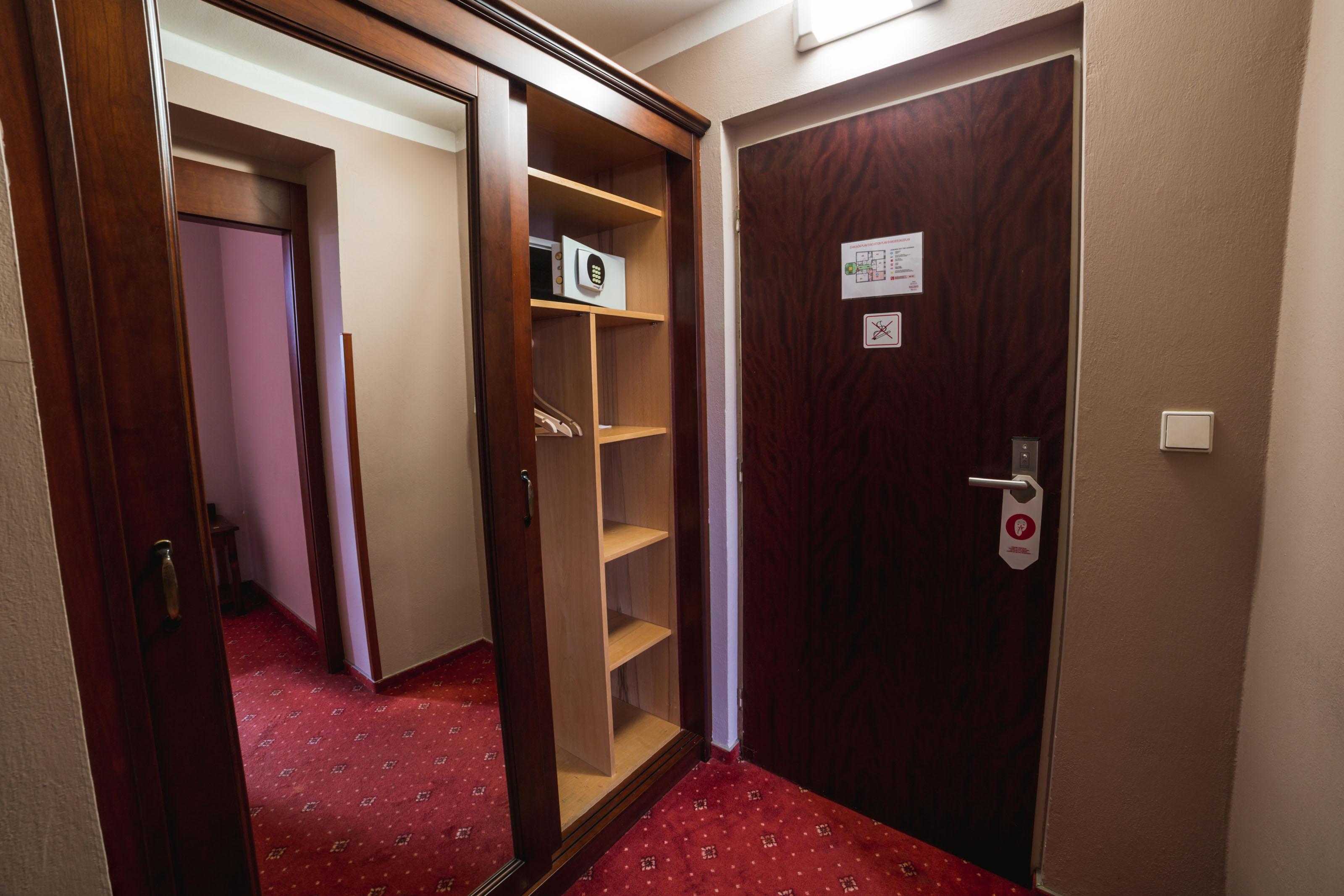 Hotel Dalimil Prague Ngoại thất bức ảnh