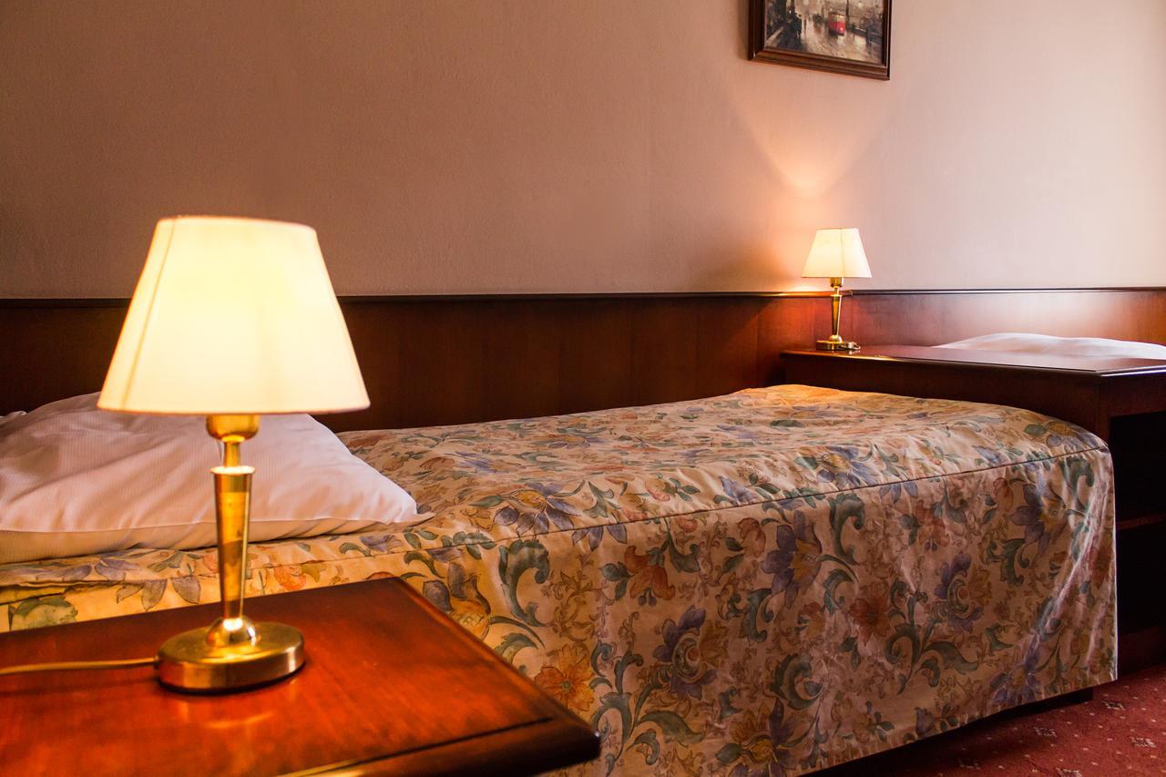 Hotel Dalimil Prague Ngoại thất bức ảnh