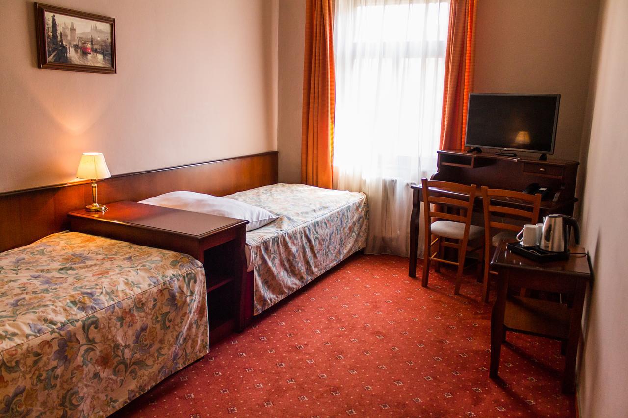 Hotel Dalimil Prague Ngoại thất bức ảnh