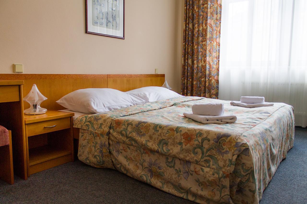 Hotel Dalimil Prague Ngoại thất bức ảnh