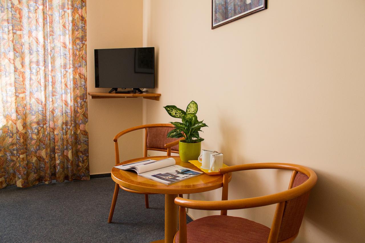 Hotel Dalimil Prague Ngoại thất bức ảnh